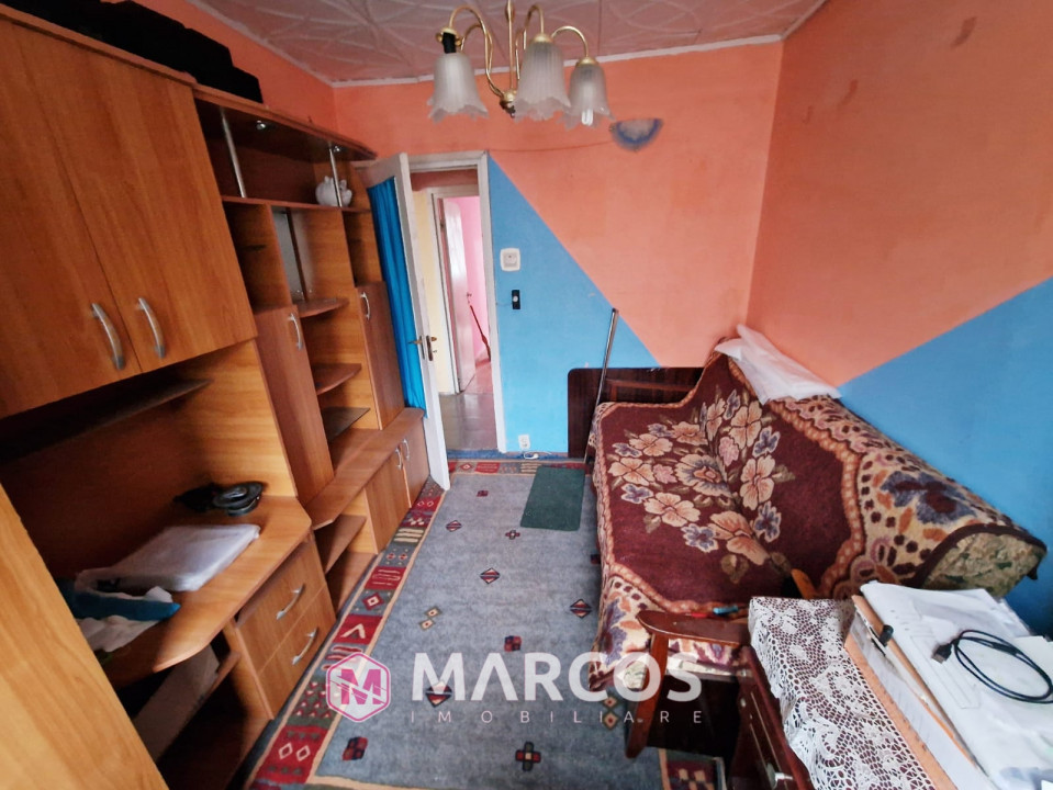 Apartament 3 camere semidecomandat Micro 1 - Govandari - ID 1058