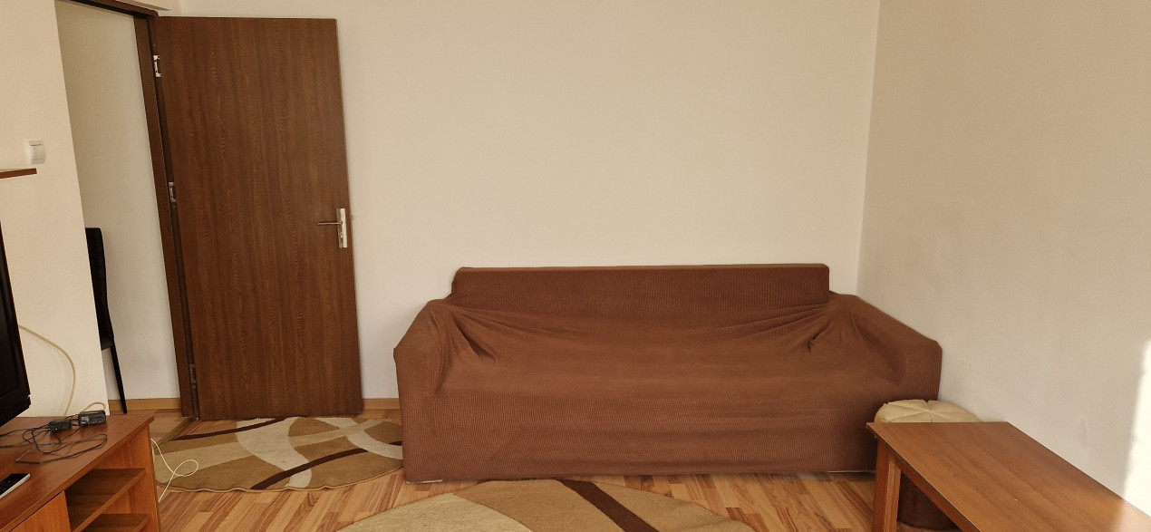 Apartamnet 2 camere str Lipova bl 1,sc1,et 1 ID 1064