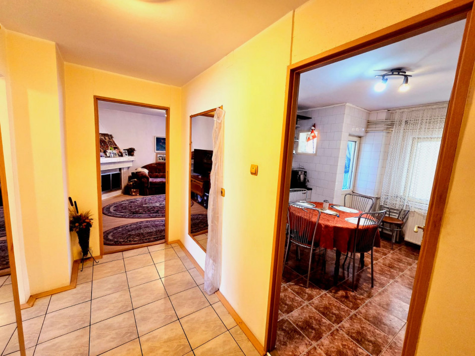 Apartament 3 camere Corvin ID 1211