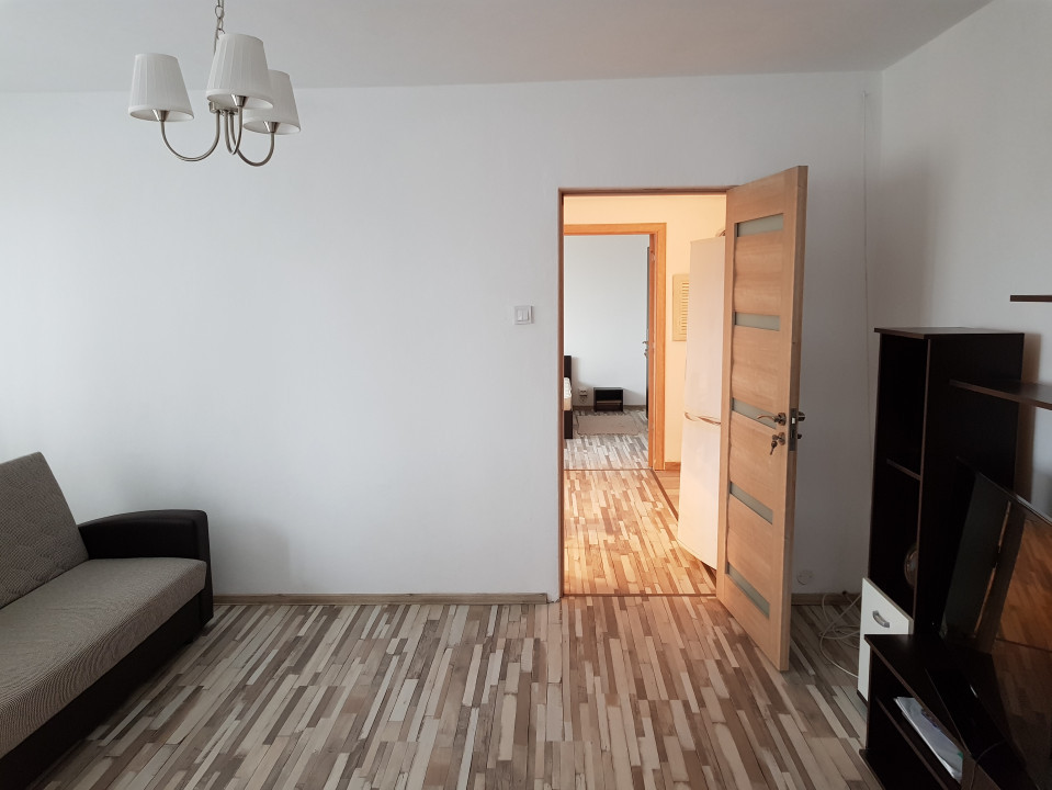 Apartament 3 camere str Bulevardul Revoluția din Decembrie Id 445