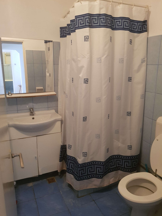 Apartament 4 camere decomandat Ineului nr 1 Id 579