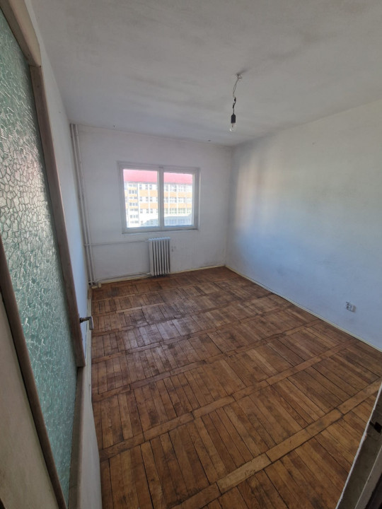 Apartament 4 camere/ Micro IV